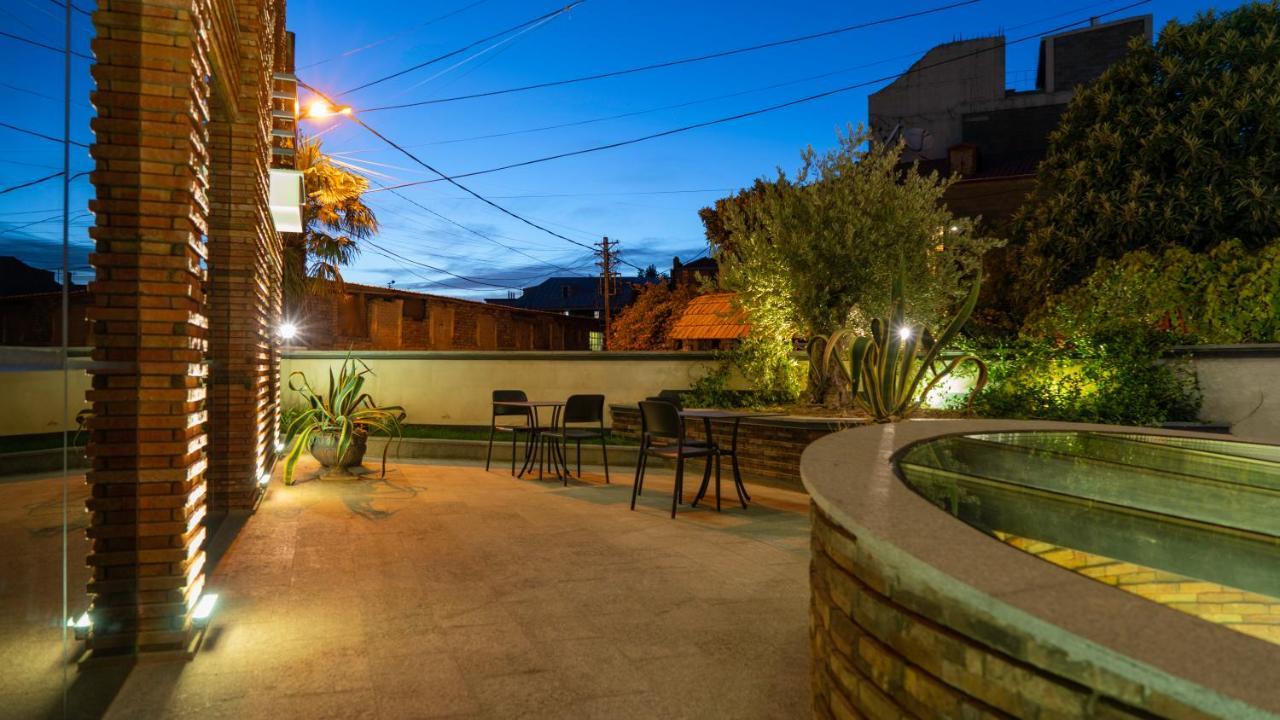 Hotel Banovani Τυφλίδα Εξωτερικό φωτογραφία