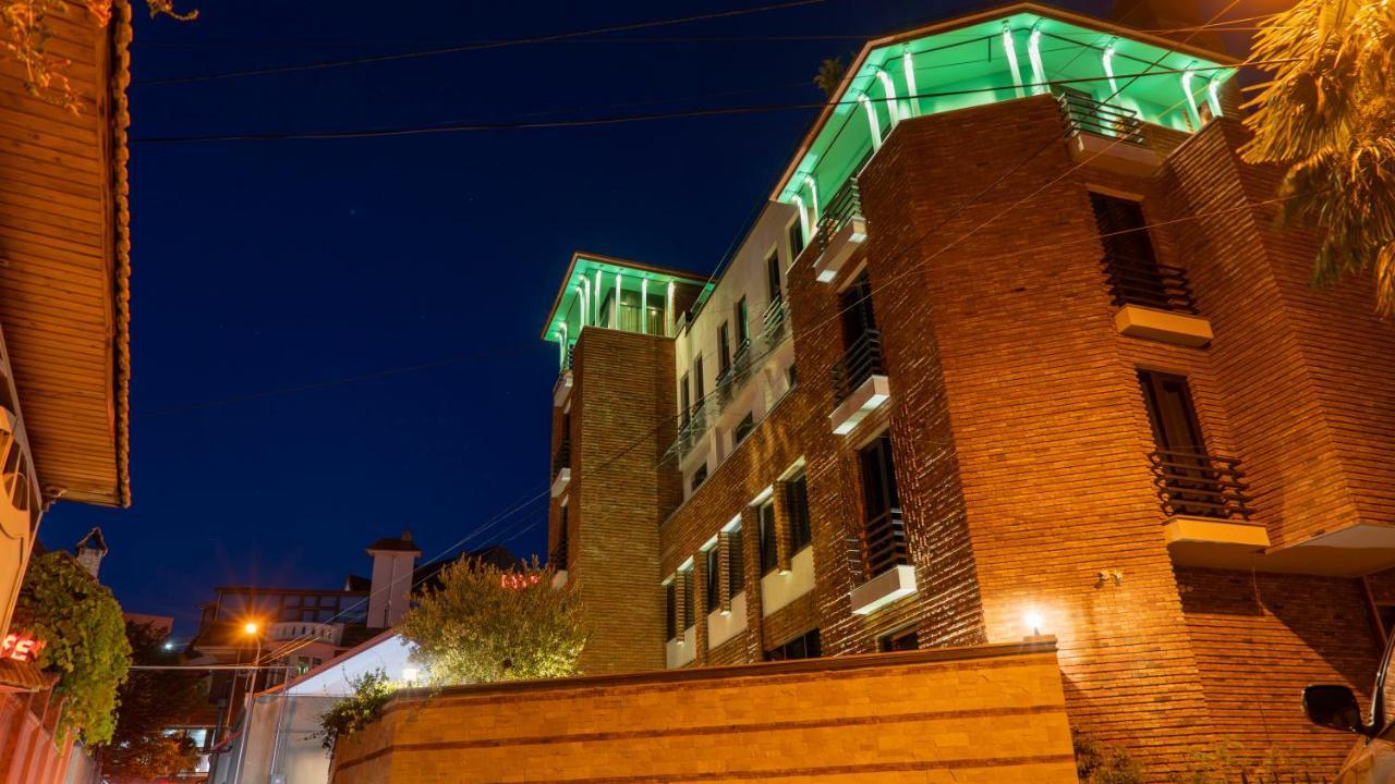 Hotel Banovani Τυφλίδα Εξωτερικό φωτογραφία