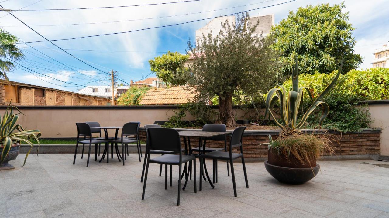 Hotel Banovani Τυφλίδα Εξωτερικό φωτογραφία