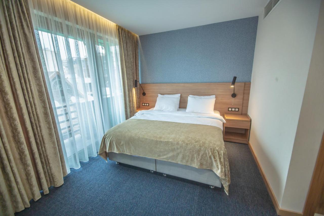 Hotel Banovani Τυφλίδα Εξωτερικό φωτογραφία