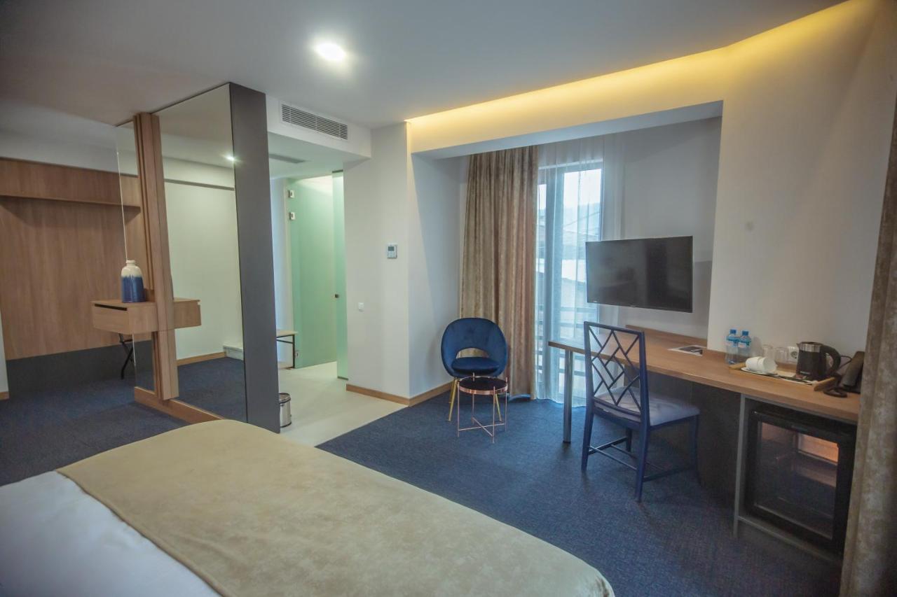 Hotel Banovani Τυφλίδα Εξωτερικό φωτογραφία