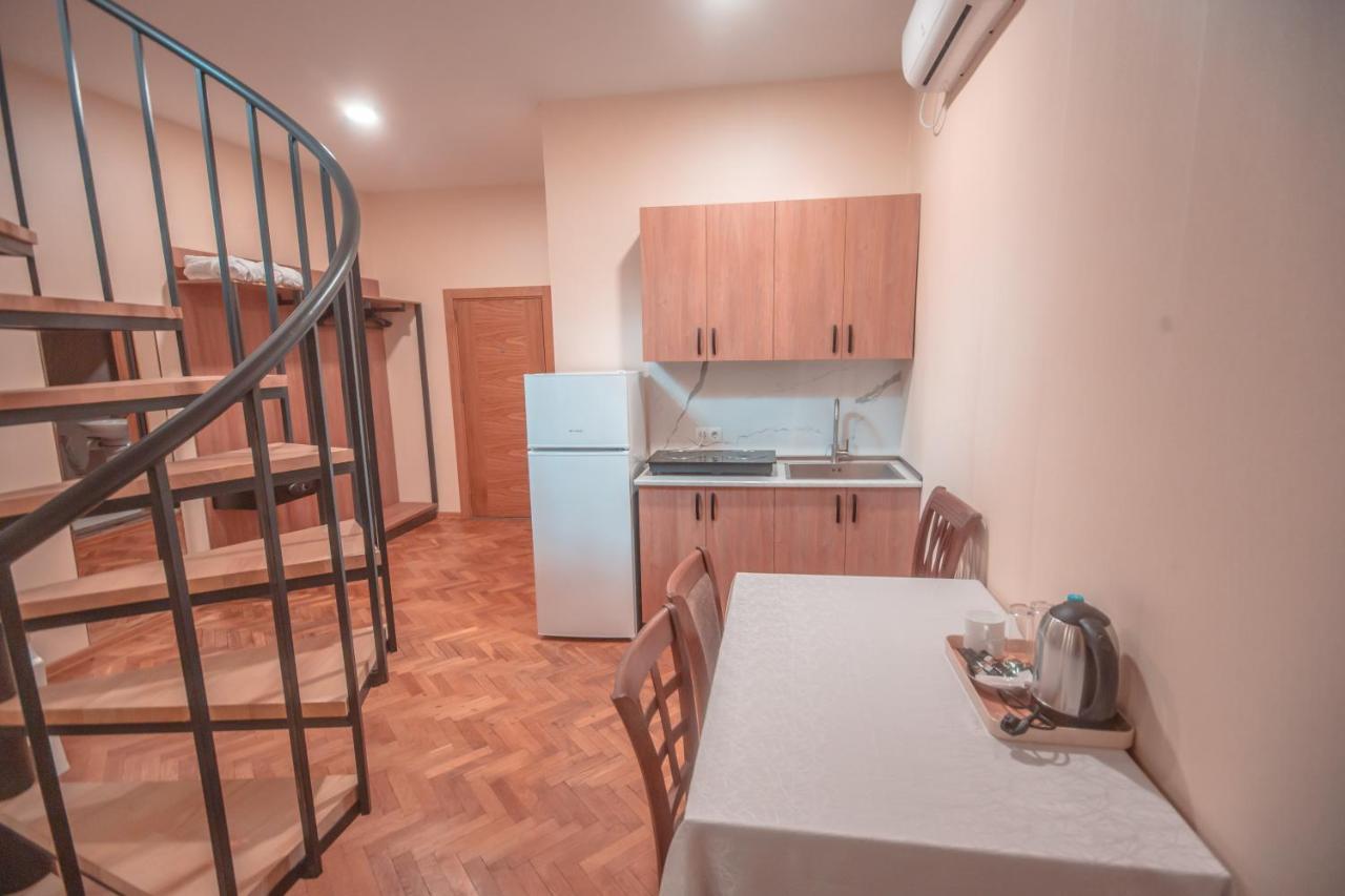 Hotel Banovani Τυφλίδα Εξωτερικό φωτογραφία
