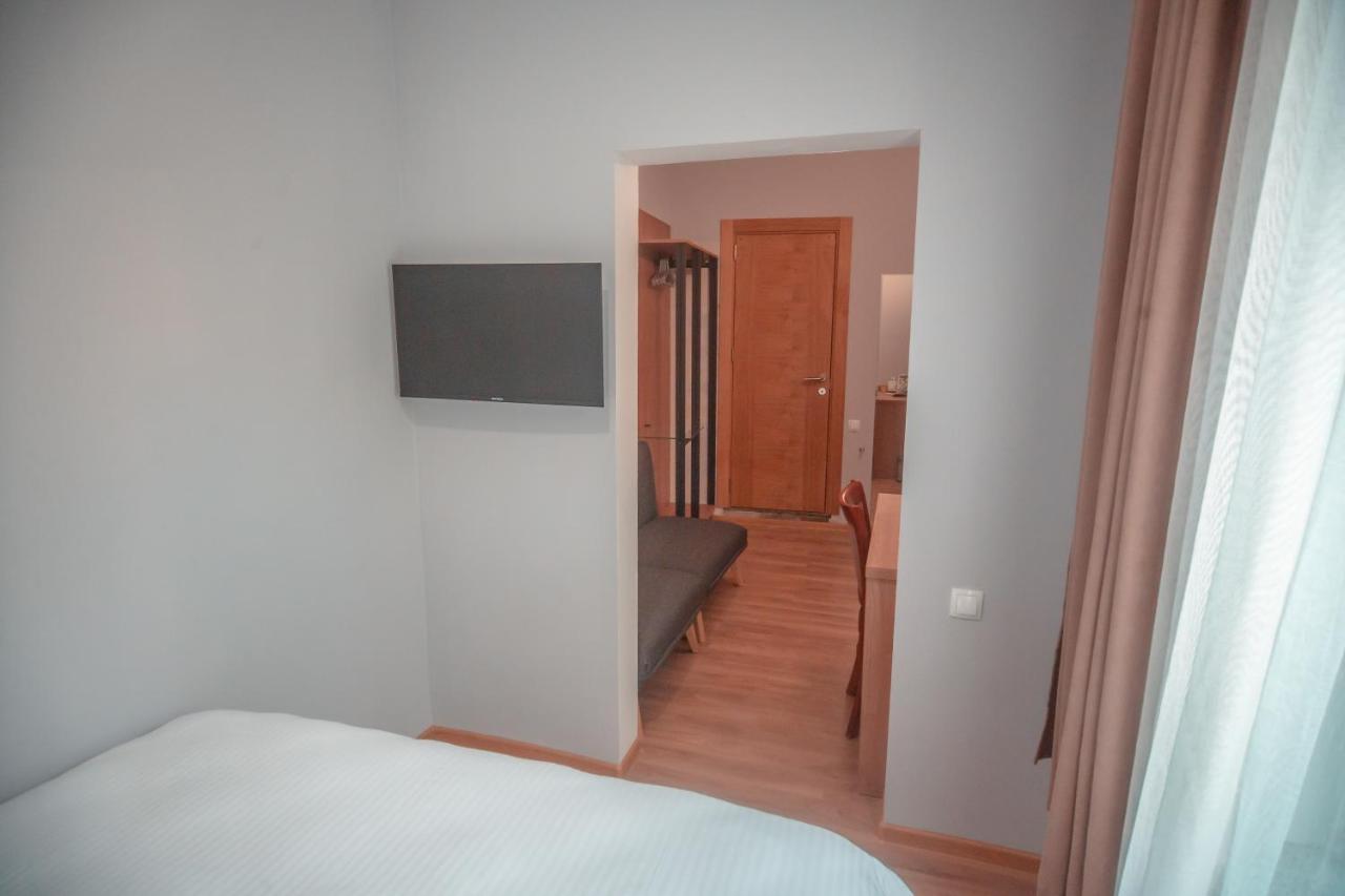 Hotel Banovani Τυφλίδα Εξωτερικό φωτογραφία