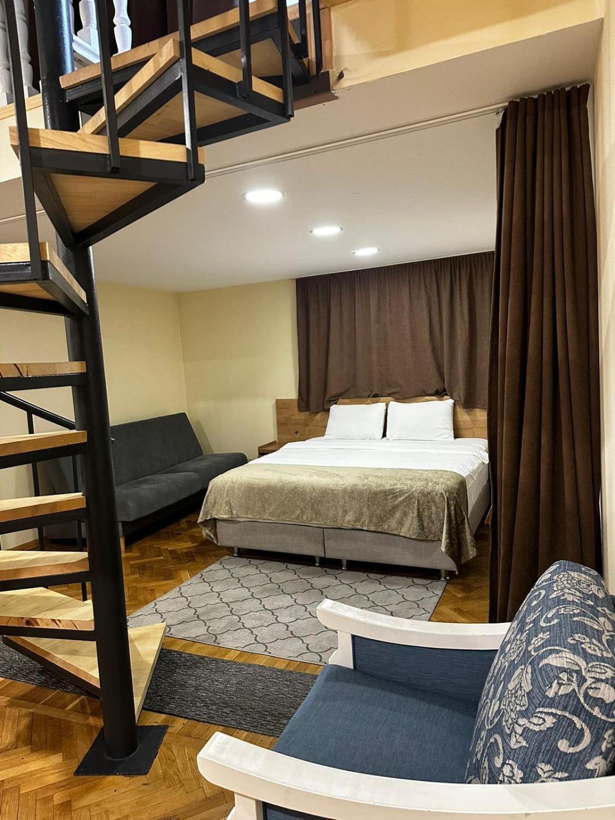 Hotel Banovani Τυφλίδα Εξωτερικό φωτογραφία